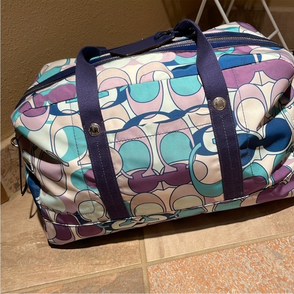 Coach Kyra F77297 Large Duffle Bag Big C Blue, Cream, Purple - Picture 2 of 9